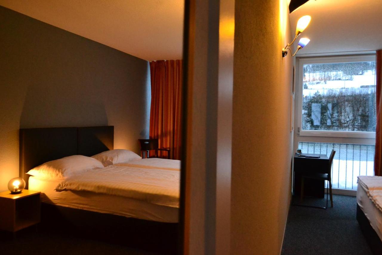 Hotel Les Rives Du Doubs Les Brenets Exteriér fotografie