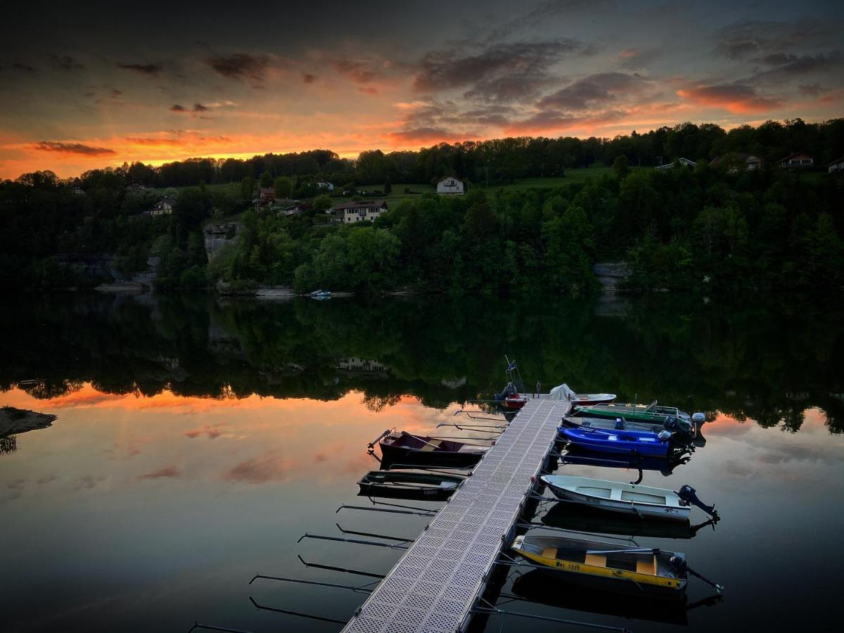 Hotel Les Rives Du Doubs Les Brenets Exteriér fotografie