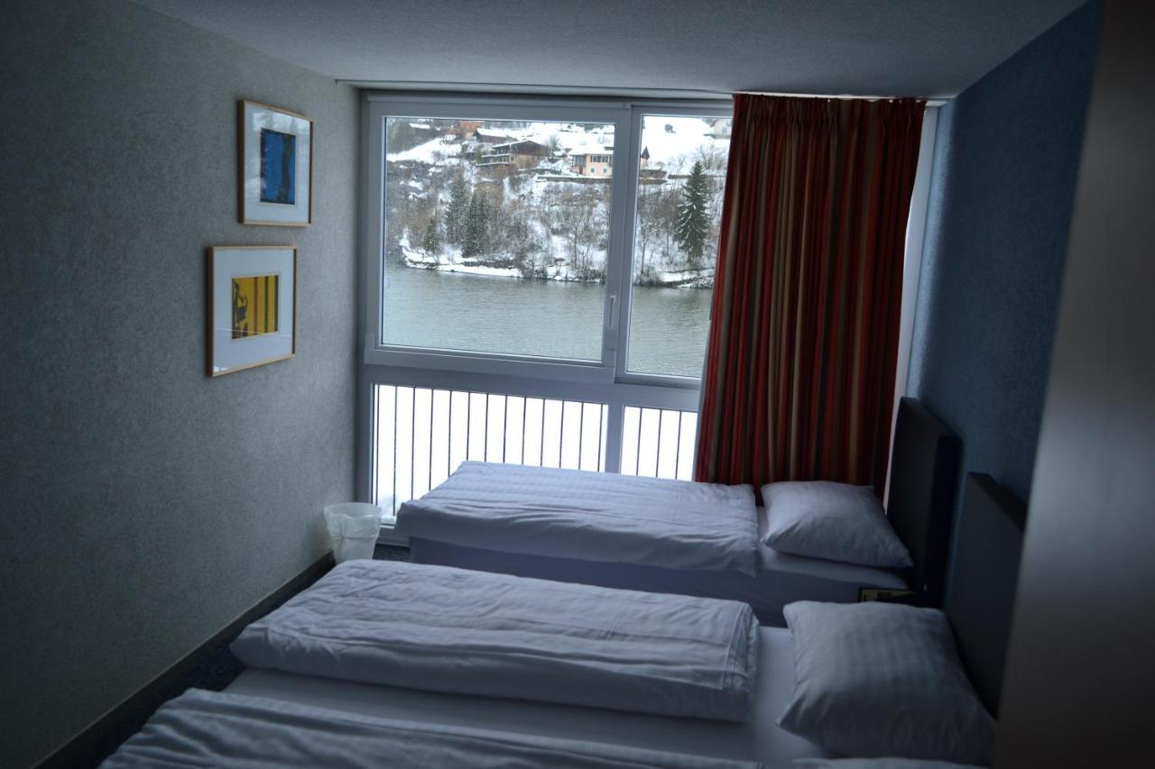 Hotel Les Rives Du Doubs Les Brenets Exteriér fotografie
